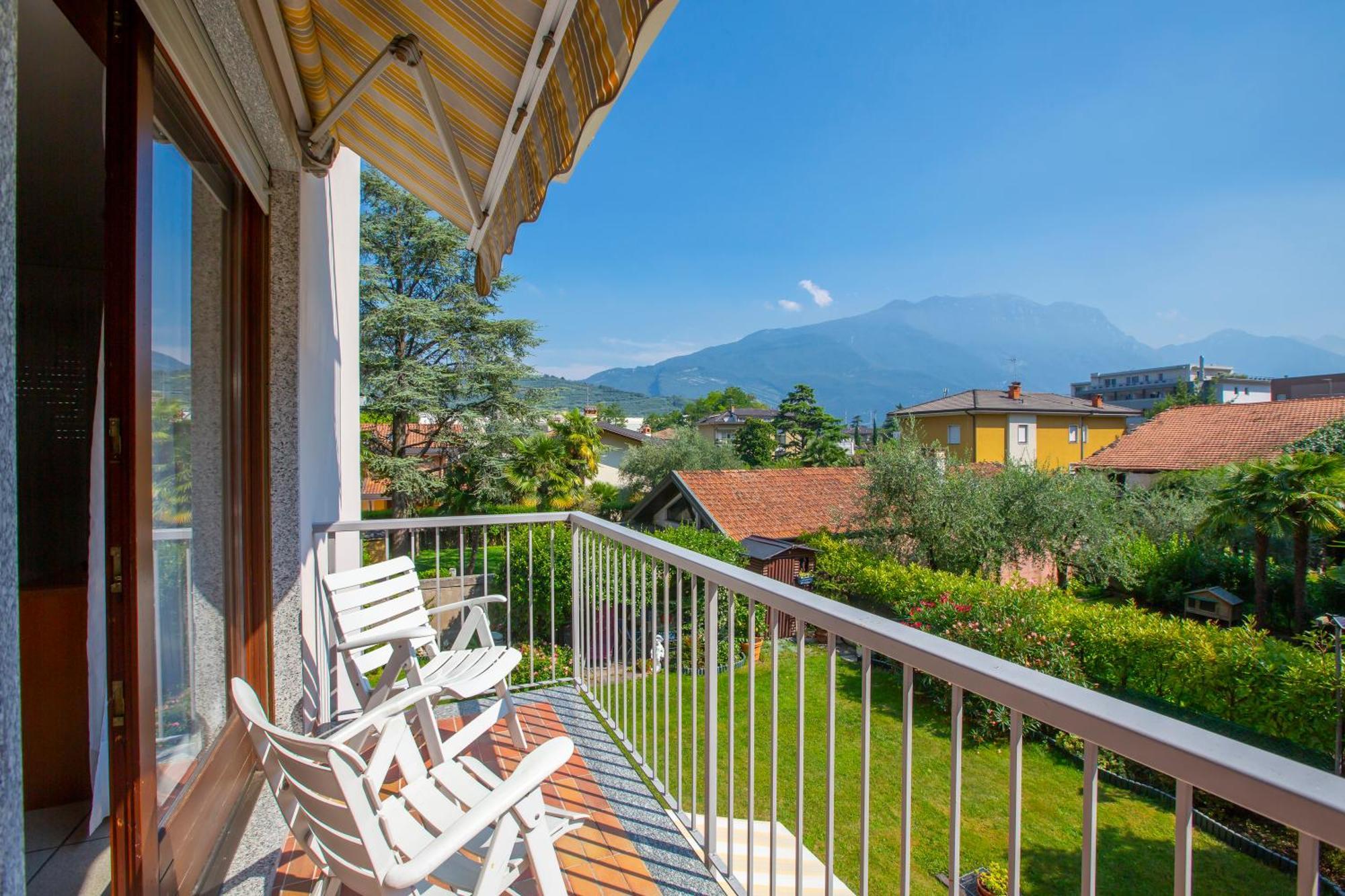 Appartamento Emma - Happy Rentals Riva del Garda Dış mekan fotoğraf